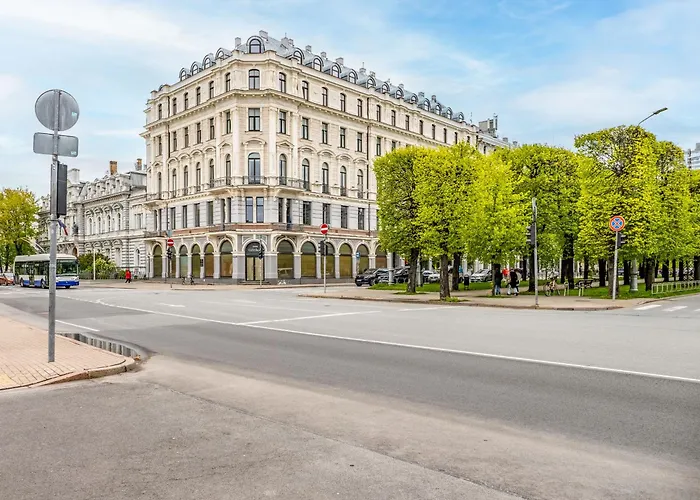 Monument View Апартаменты *